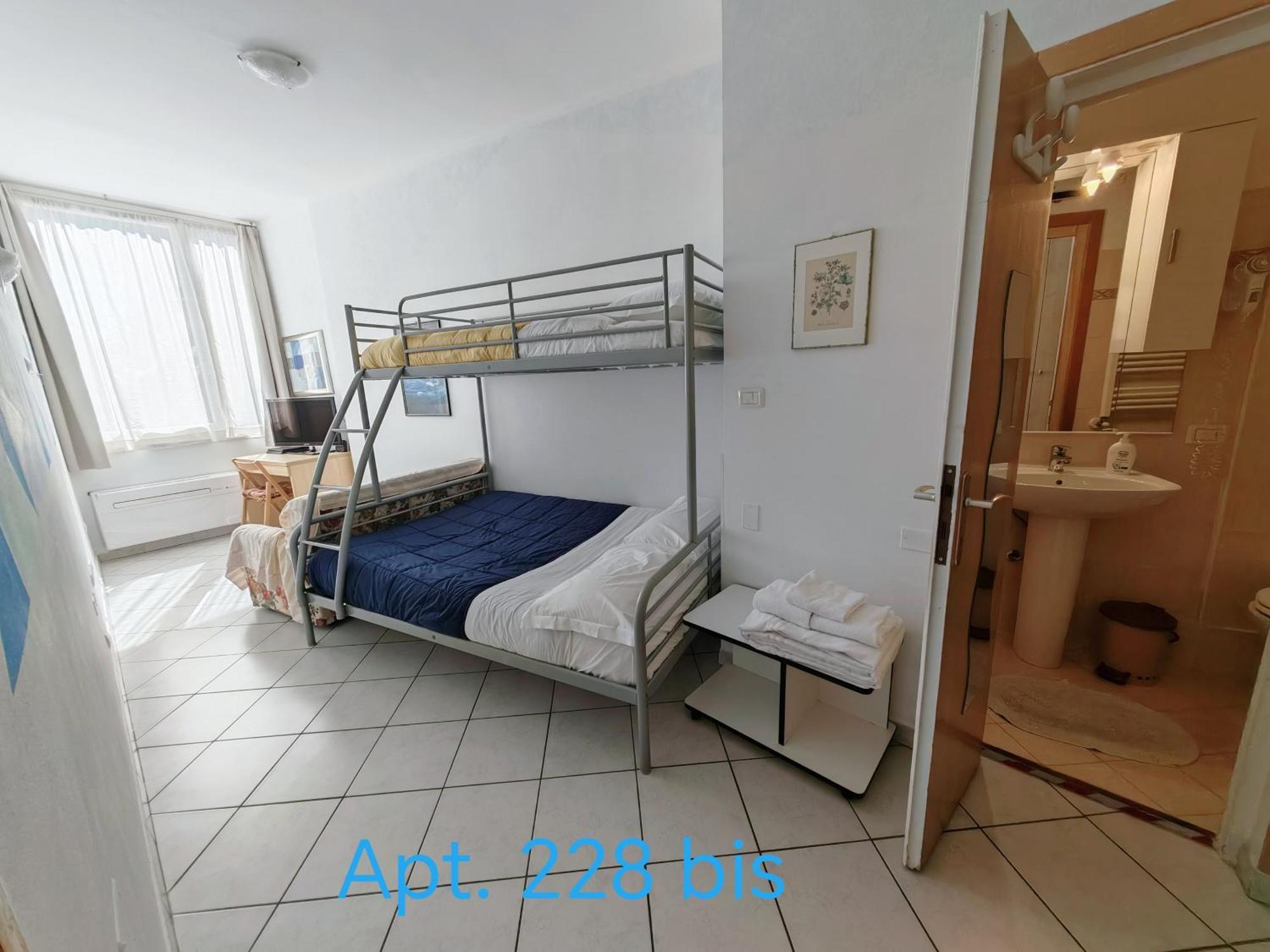 Garda Apartments In Euroresidence Eksteriør bilde