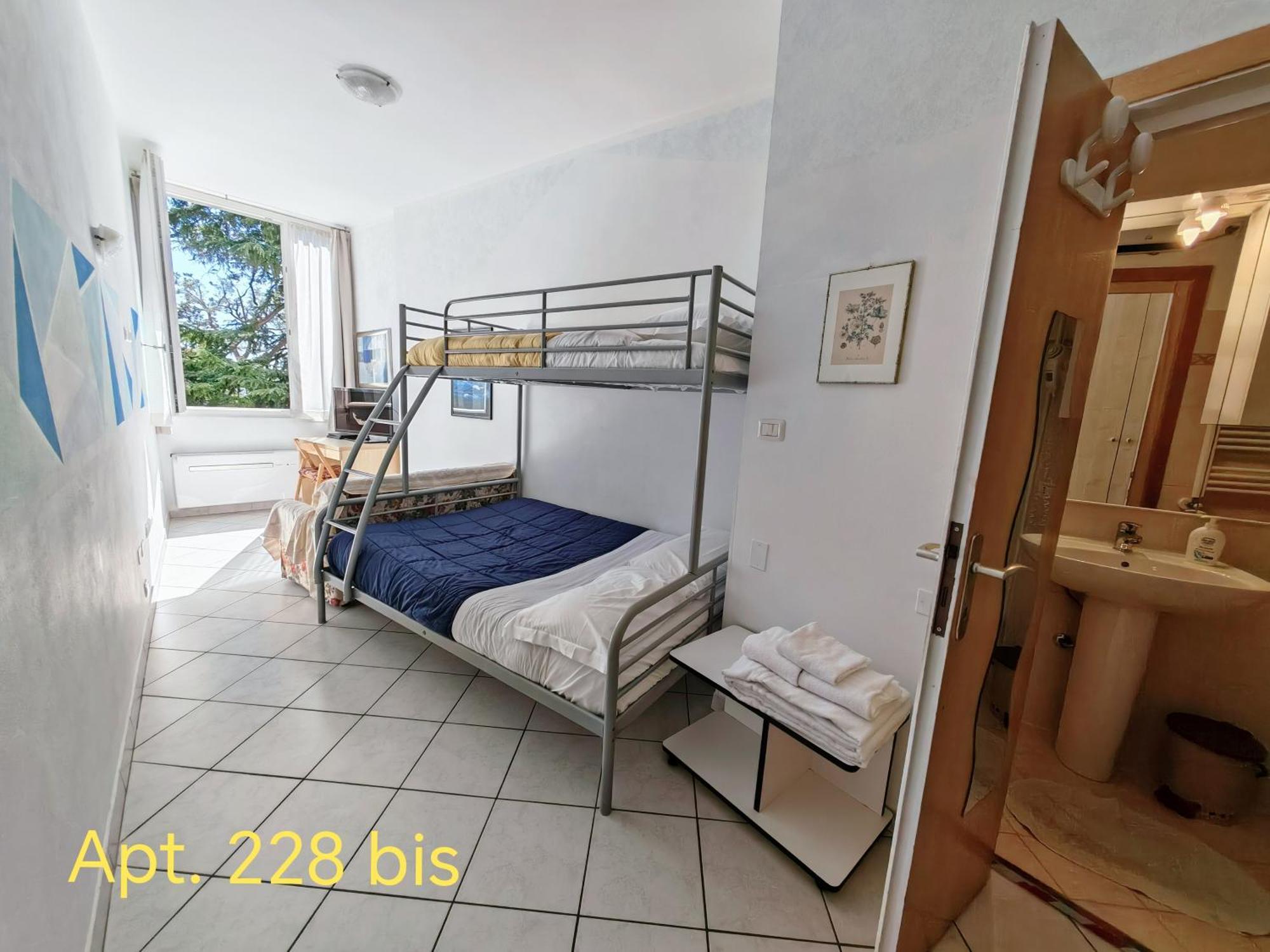 Garda Apartments In Euroresidence Eksteriør bilde