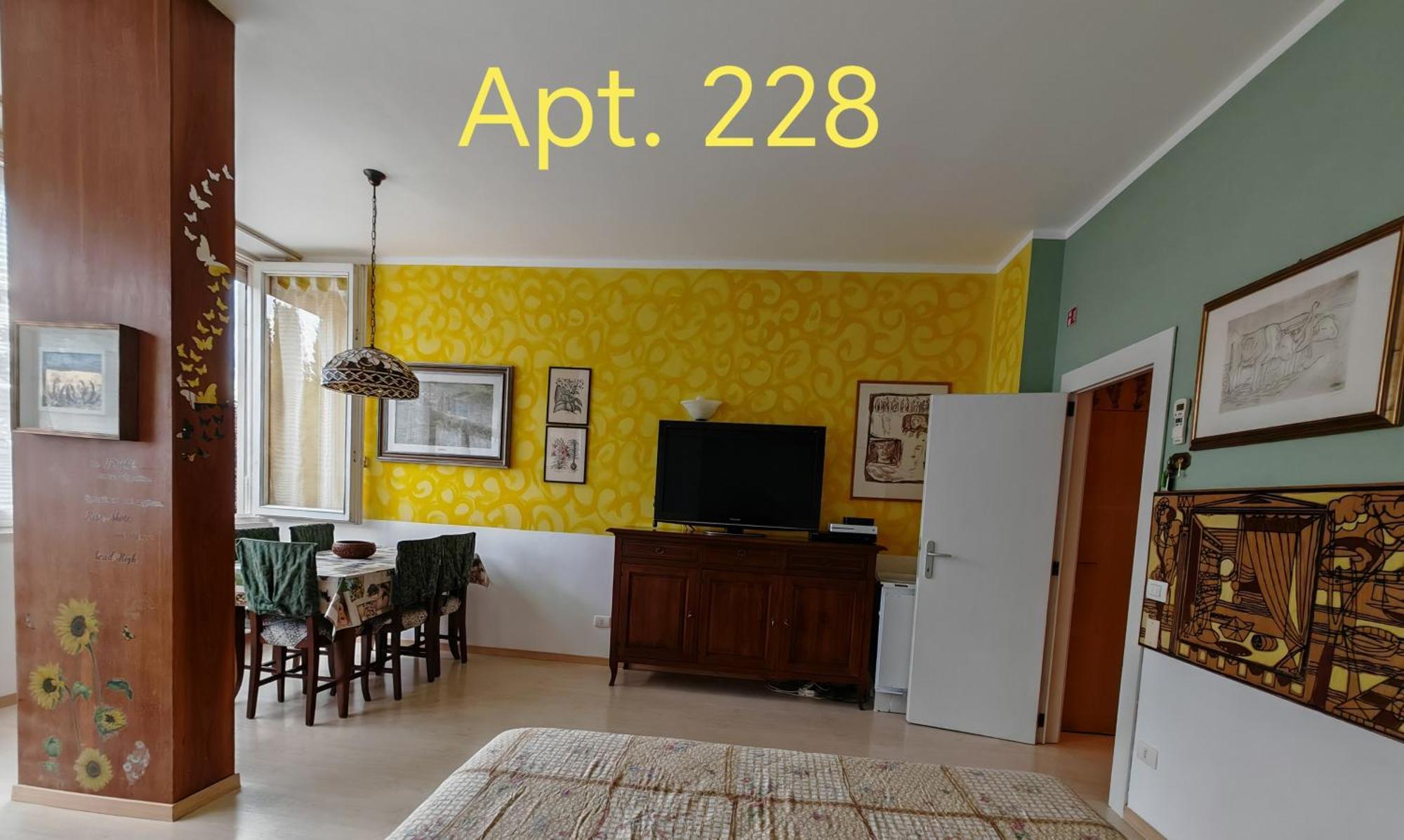 Garda Apartments In Euroresidence Eksteriør bilde